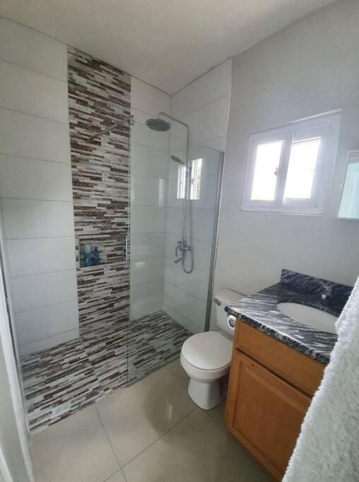 Central Upscale New Kingston Apt With Pool Exteriör bild